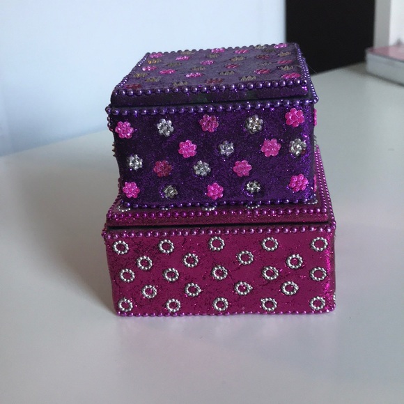 Stackable Little Jewlery Boxes - Picture 2 of 3